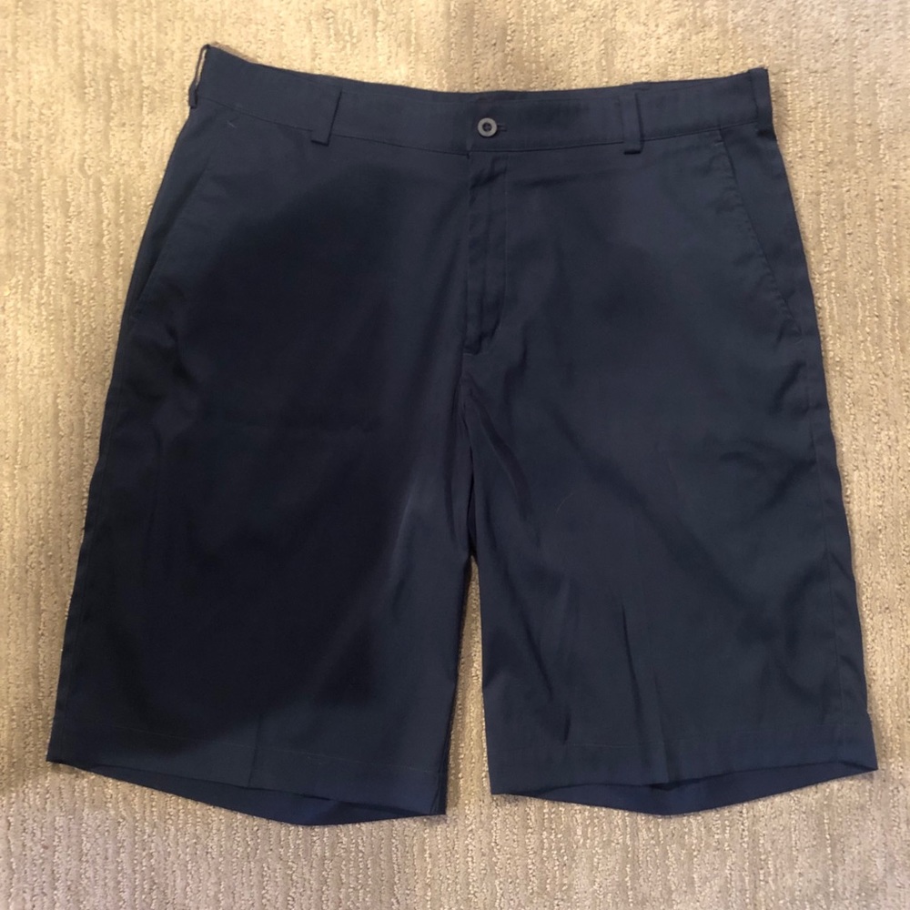 Nike Dri-Fit Golf Shorts - Size 34.